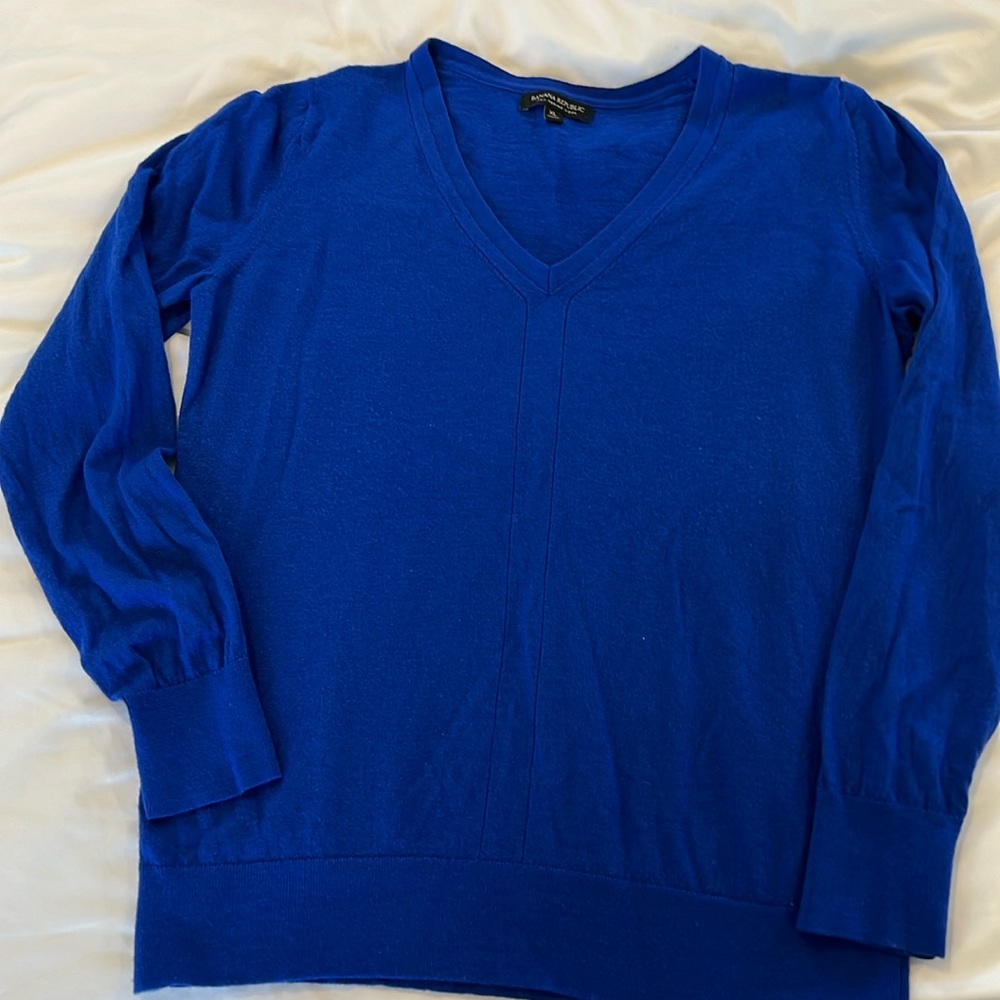 Banana Republic 100% Merino Wool Sweater V-Neck Sweater XL.
